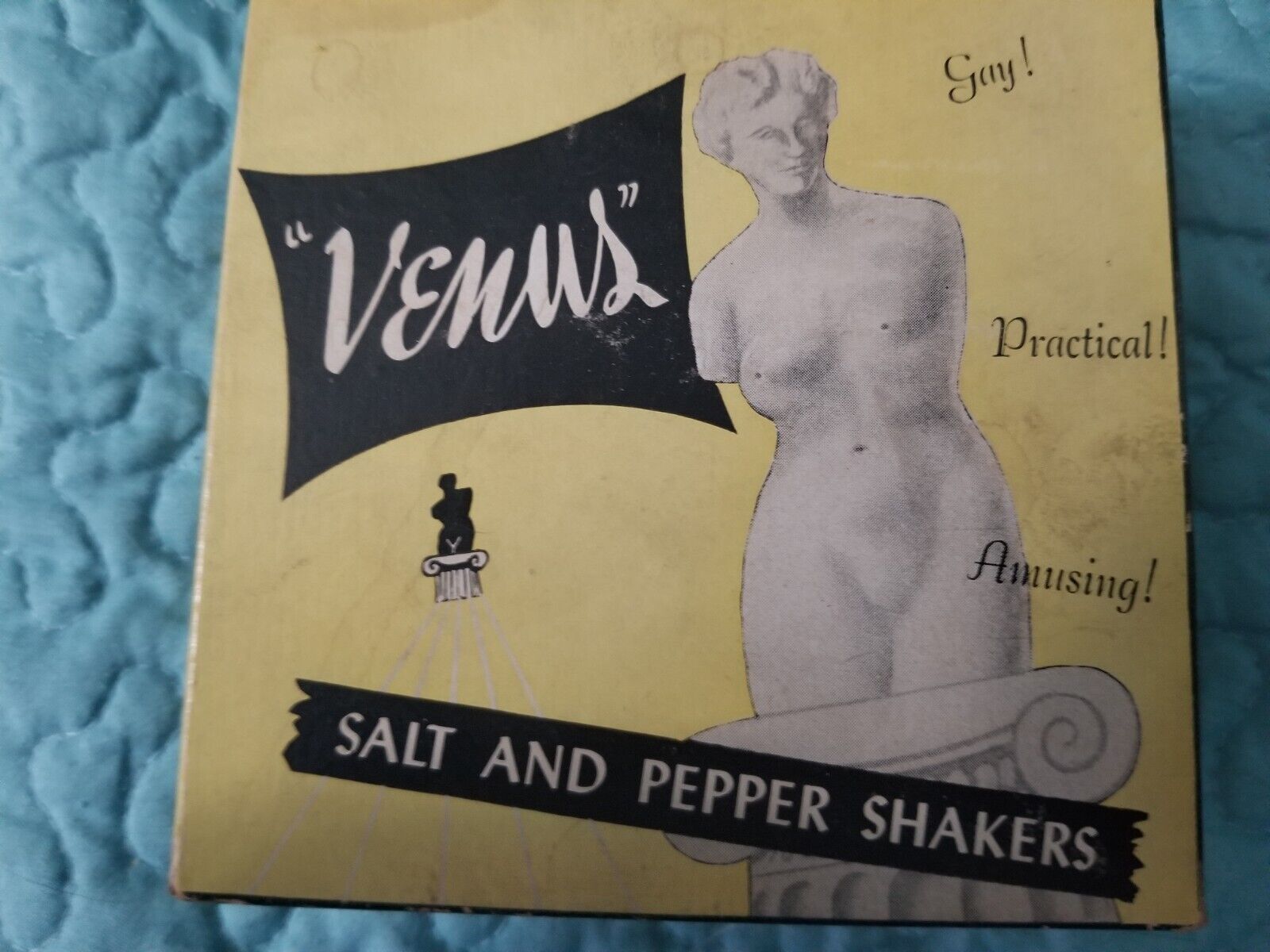1948 Venus salt and pepper set.NIB