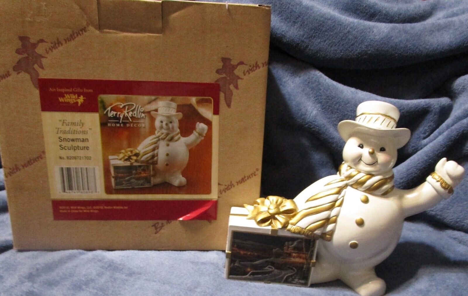 Terry Redlin Family Traditions Snowman Sculpture Figurine MIB Retired.