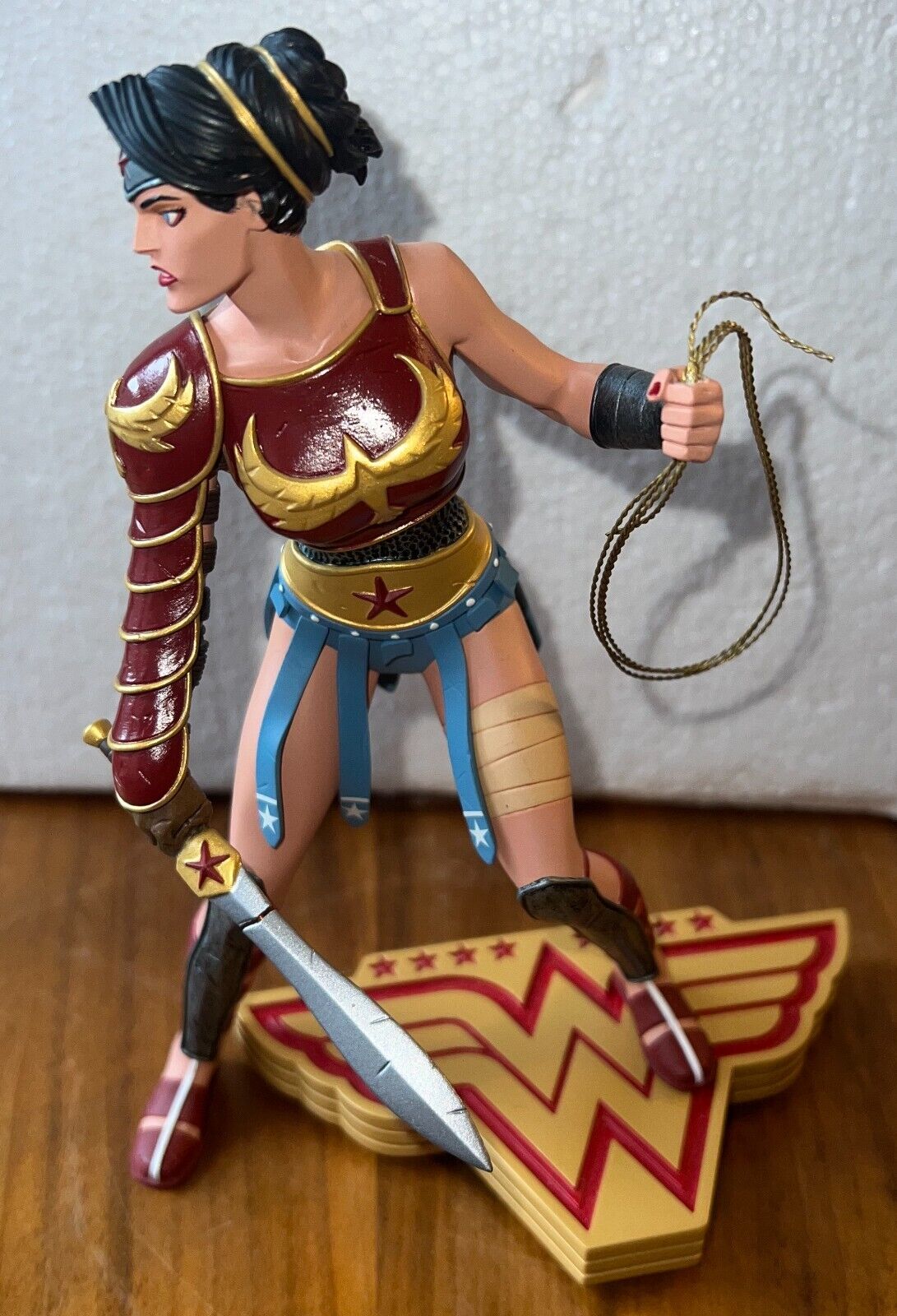 Wonder Woman: The Art of War: Wonder Woman Statue Cliff Chiang AS IS