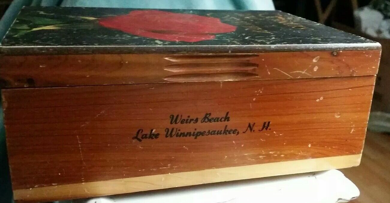 Vintage WOODEN HINGED BOX SISTERS ARE FOREVER WEIRS BEACH LAKE WINNIPESAUKEE NH
