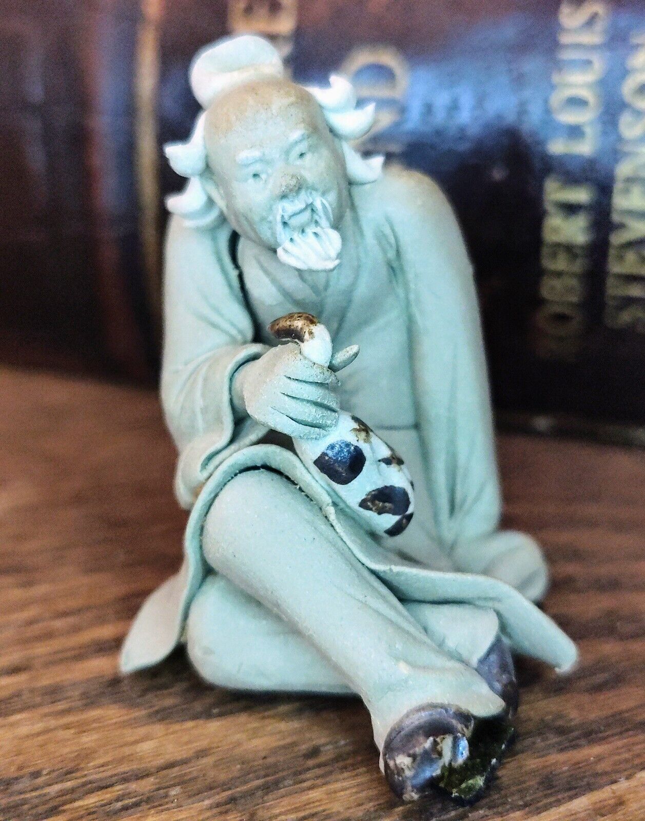 Vintage Miniature Hand Carved Chinese Mudman Old Man Sitting With Bird Exc. Cond
