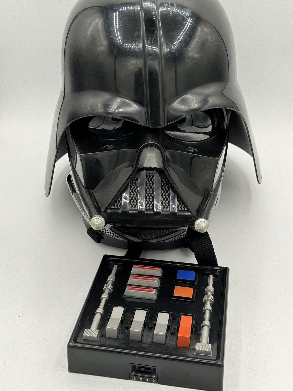 Star Wars Darth Vader Electronic Voice Changing Helmet 2004 Hasbro LucasFilm