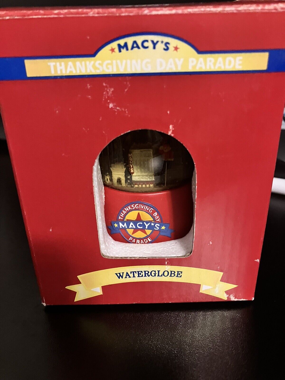 Macy\'s Thanksgiving Day Parade Snow Globe 2007 3.25in Red Base Rare Empire 