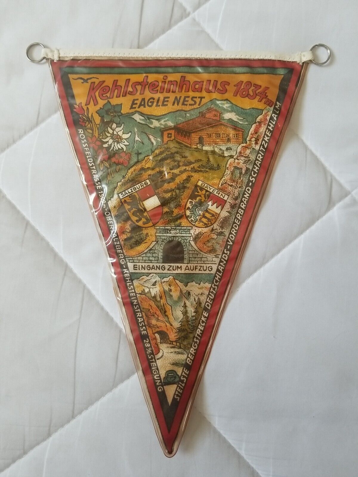 Vintage Rare Berchtesgaden Kehlsteinhaus Eagle Nest Flag Pennant 10\