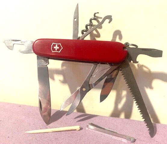 Victorinox Huntsman Swiss Army Red Multi-Tool 91MM Knife - Great Condition