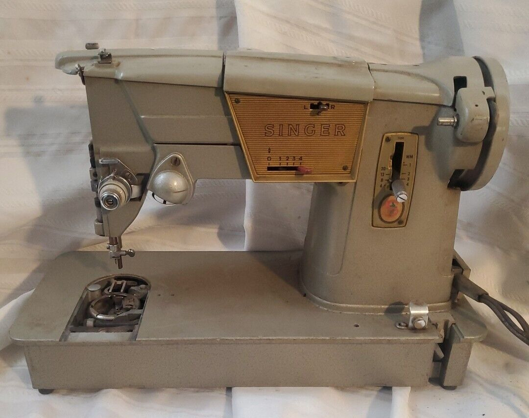Vintage Singer Sewing Machine 328K SN: EV151262