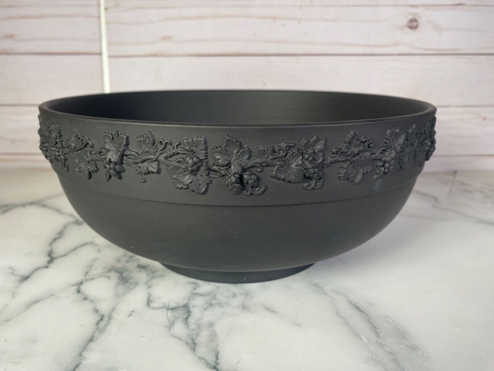 Wedgwood Basalt Black Jasperware Embossed Grapevine Centerpiece Bowl 10” Wide