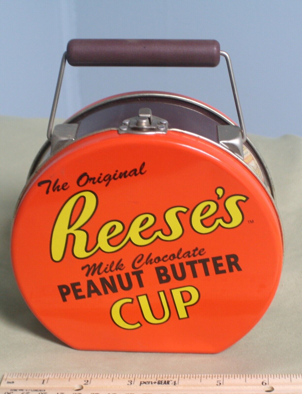 Vintage Reese’s Peanut Butter Cup Tin Lunchbox 1970’s