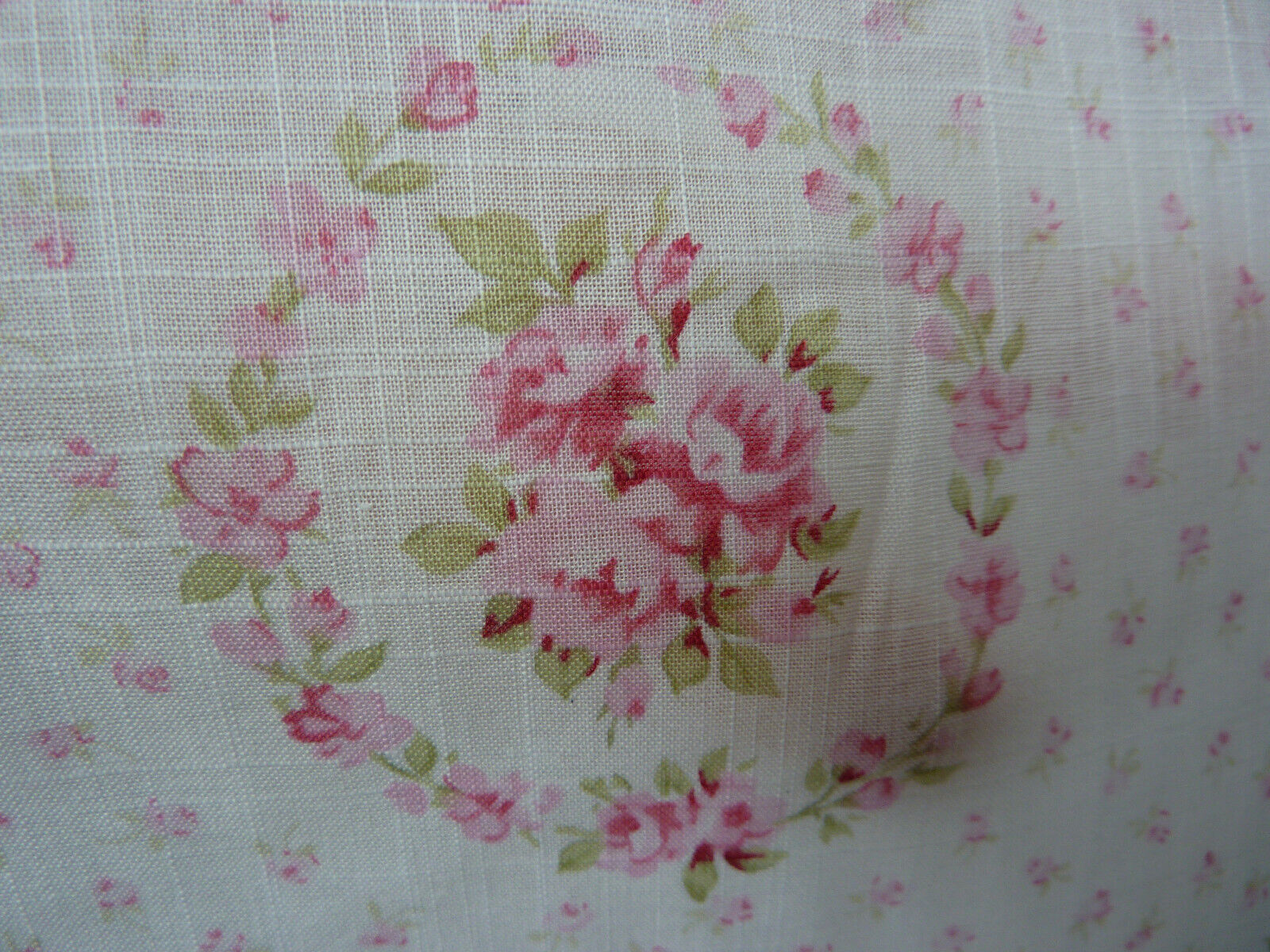 Yuwa Juliet Wreaths of Pink Roses/White Cotton Slub Lawn Soft Drape Fabric BTY 