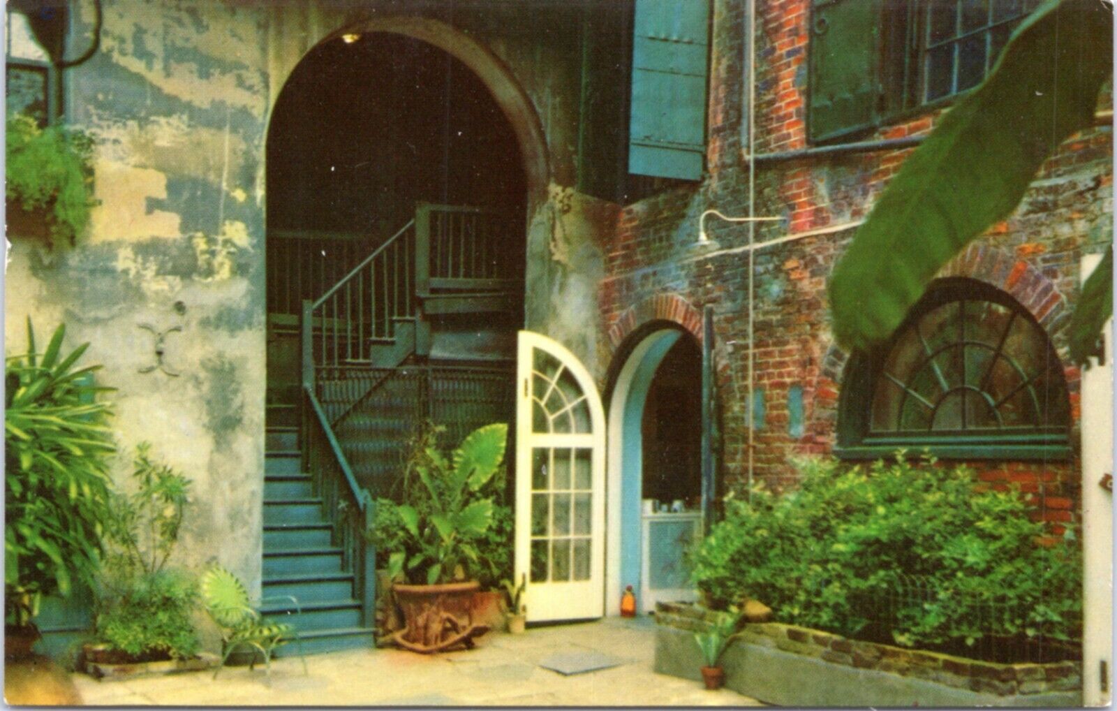 Postcard LA New Orleans - Brulator Courtyard