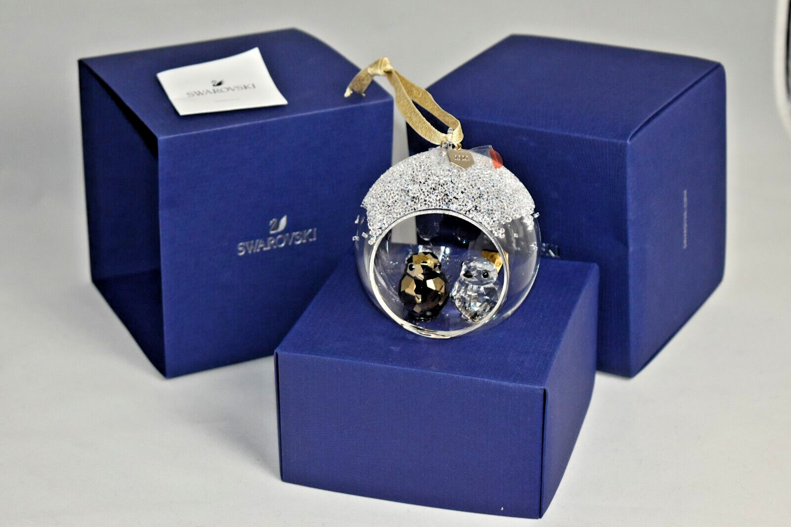 SWAROVSKI Holiday Magic SCS Annual Edition 2022 Ball Ornament 5628005.NEW IN BOX