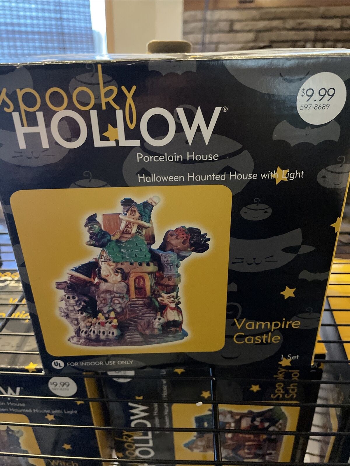 Spooky Hollow 2002 Vampire Castle Lighted Porcelain Halloween House W/Box