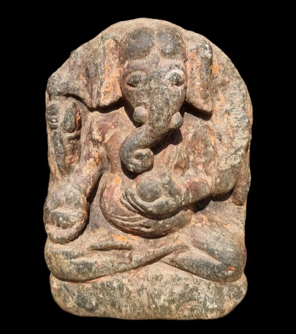1800\'s Old Antique Rare Black Stone Fine Hand Carved God Ganesha Figure / Statue