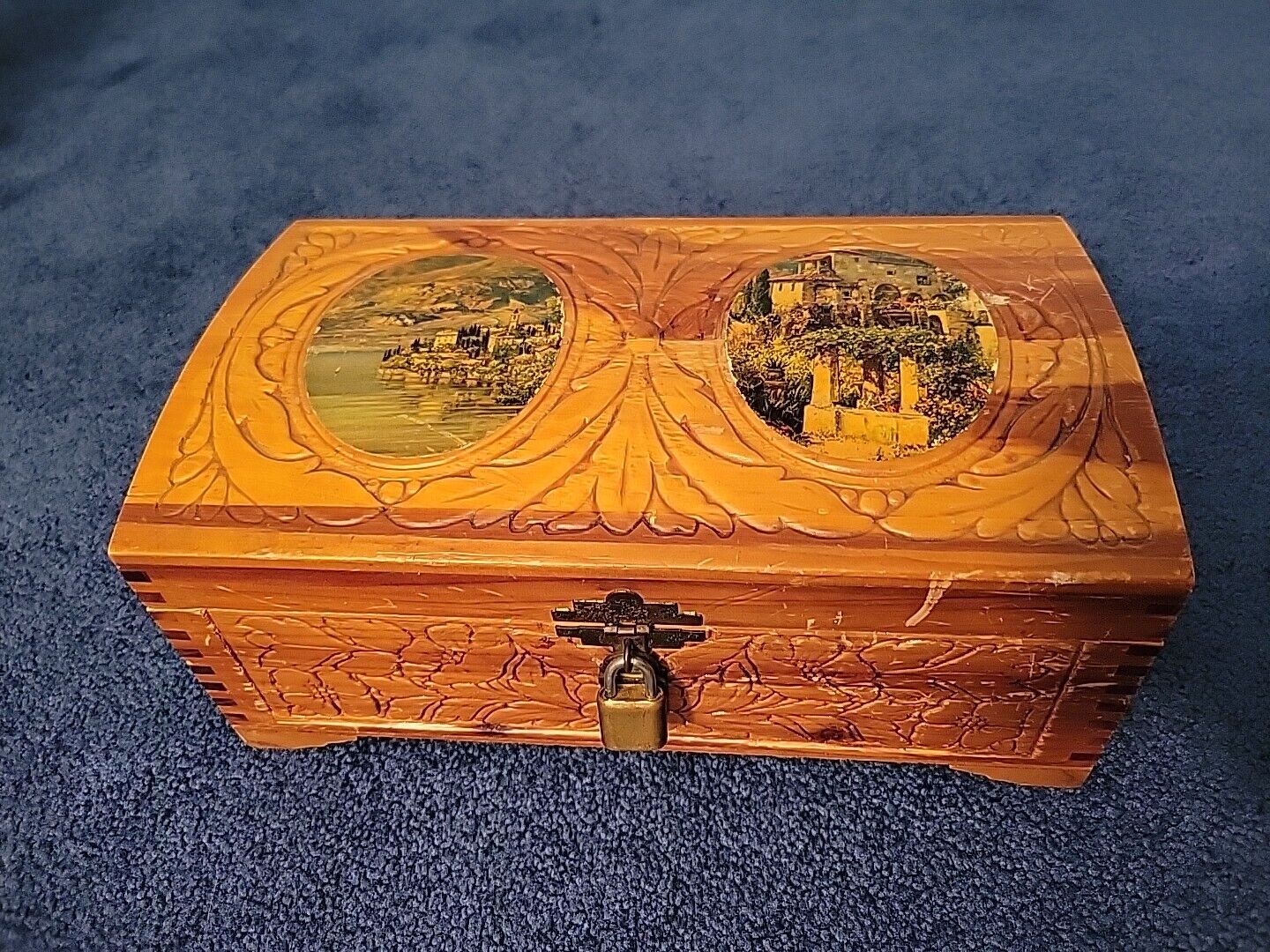 Vtg 1930\'s Dovetail Carved Ceder Chest Jewelry Box