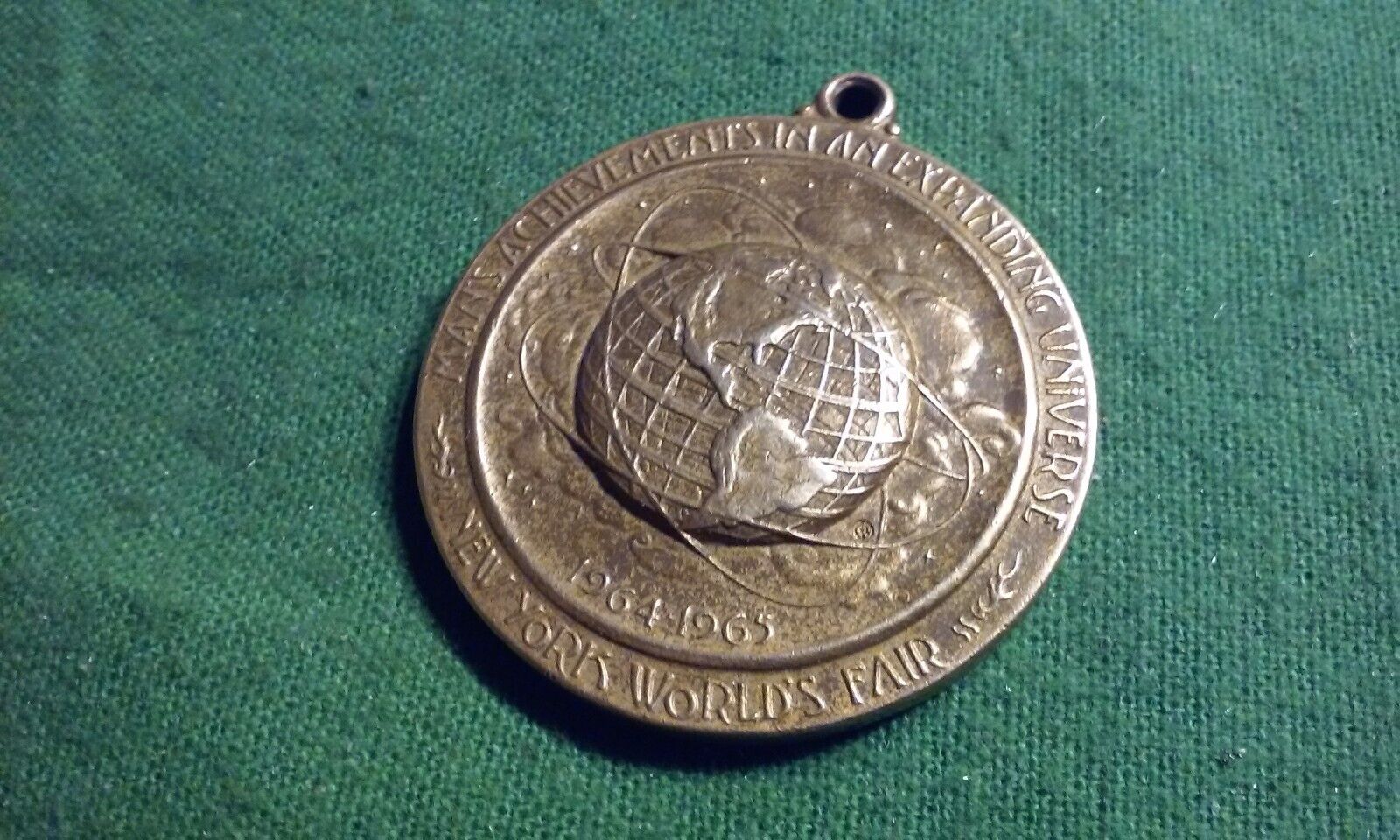 Vintage 1965 Bronze Medal Fob NEW YORK\'S World\'s Fair reverse side: OKLAHOMA