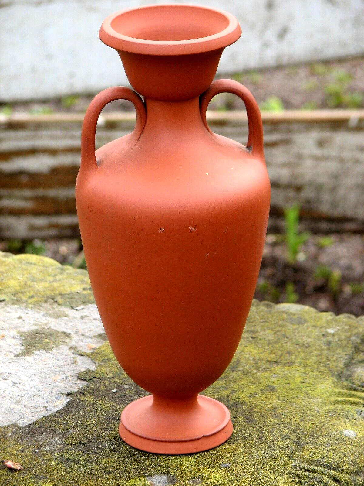 WEDGWOOD 19C. RARE ROSSO ANTICO TWO-HANDLE ETRUSCAN SHAPE VASE NUMBER 941 LOOK