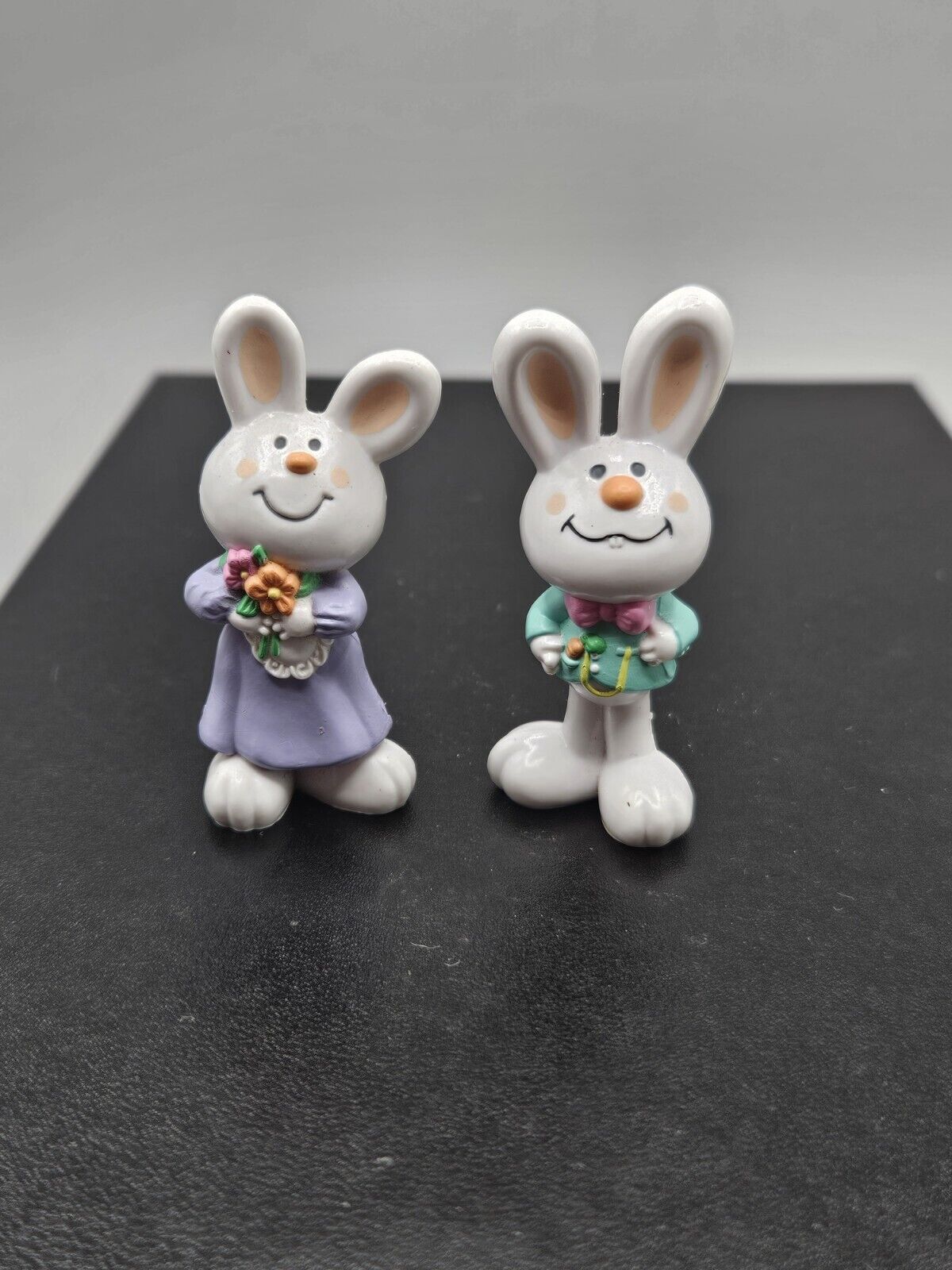 Vintage 1985 Hallmark Easter Bunny Merry Miniatures Figurine Barnaby & Bernadett