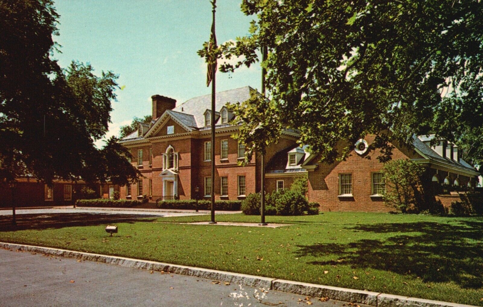 Postcard PA Harrisburg Governors Mansion 2nd & Maclay Street Vintage PC J2232