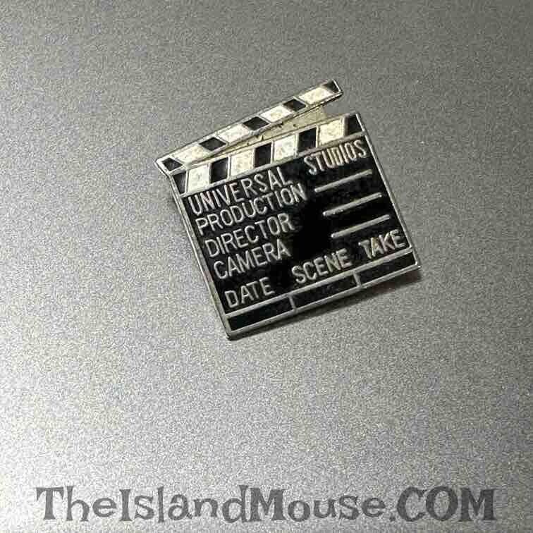 Rare Retired Vintage Universal Studios Director\'s Clapboard Pin (U1:1089)