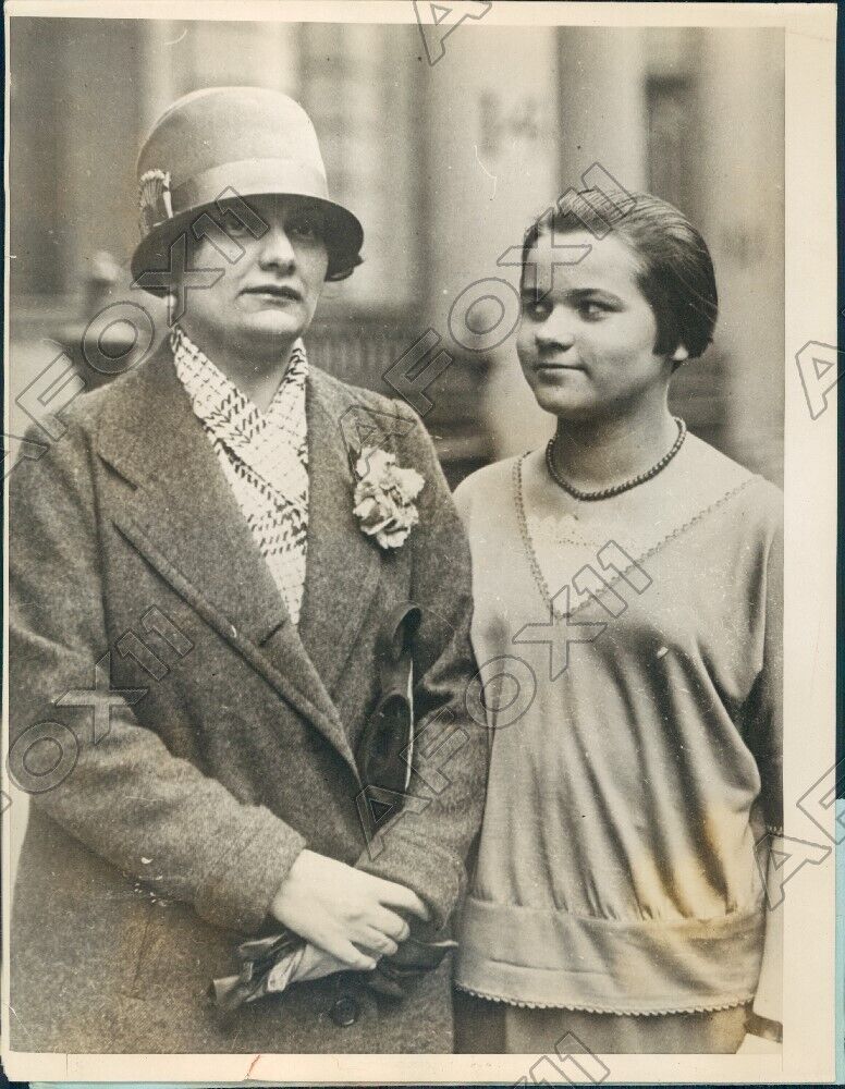 1926 London England Countess Wassilko Sereki of Vienna Rescued Girl Press Photo