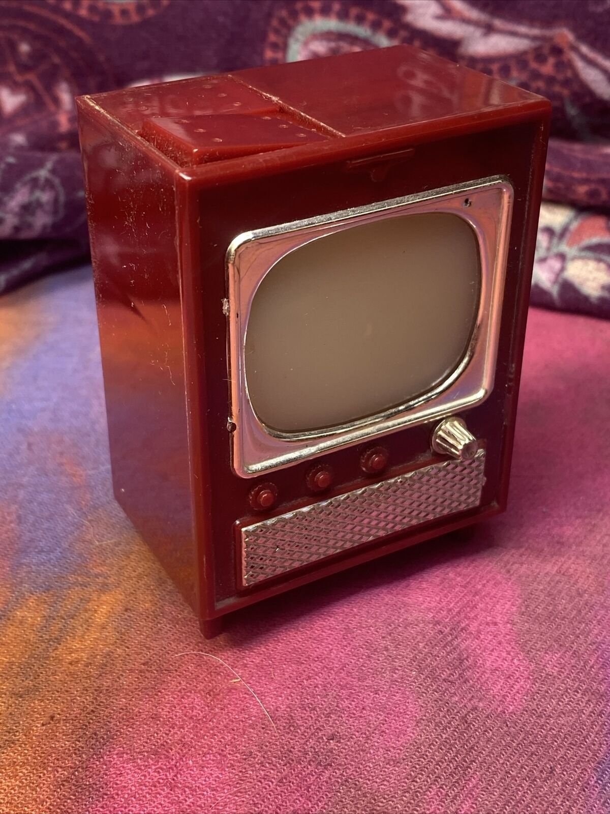 Vintage 1940\'s Miniature Television Set Salt & Pepper Shakers Plastic Mini TV