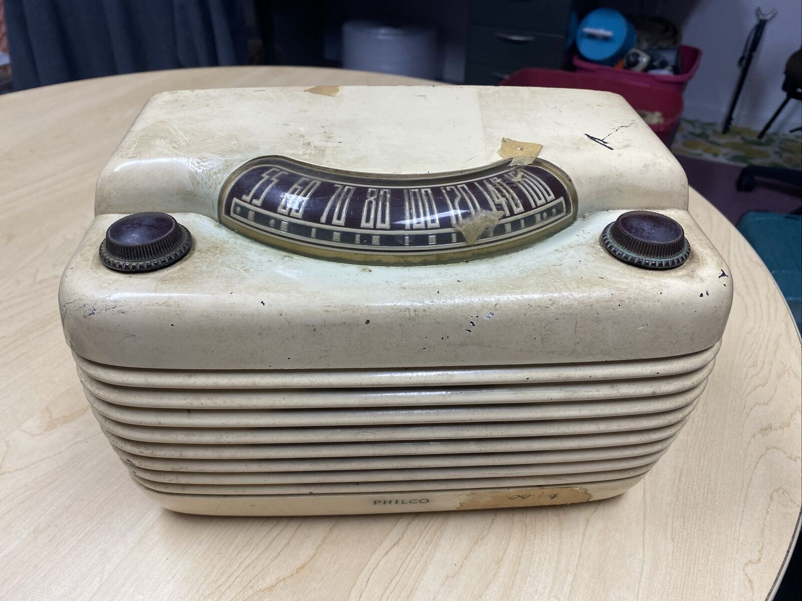 ￼PHILCO TUBE RADIO VTG. RARE - 48 - 460 HIPPO TUBE RADIO BAKELITE 1948 B39