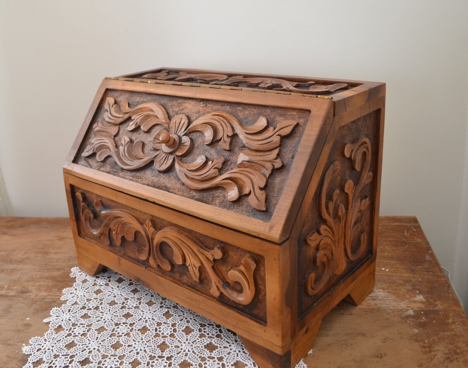 Walnut wood bread box, Hand carved wooden bread bin, Bread storage container