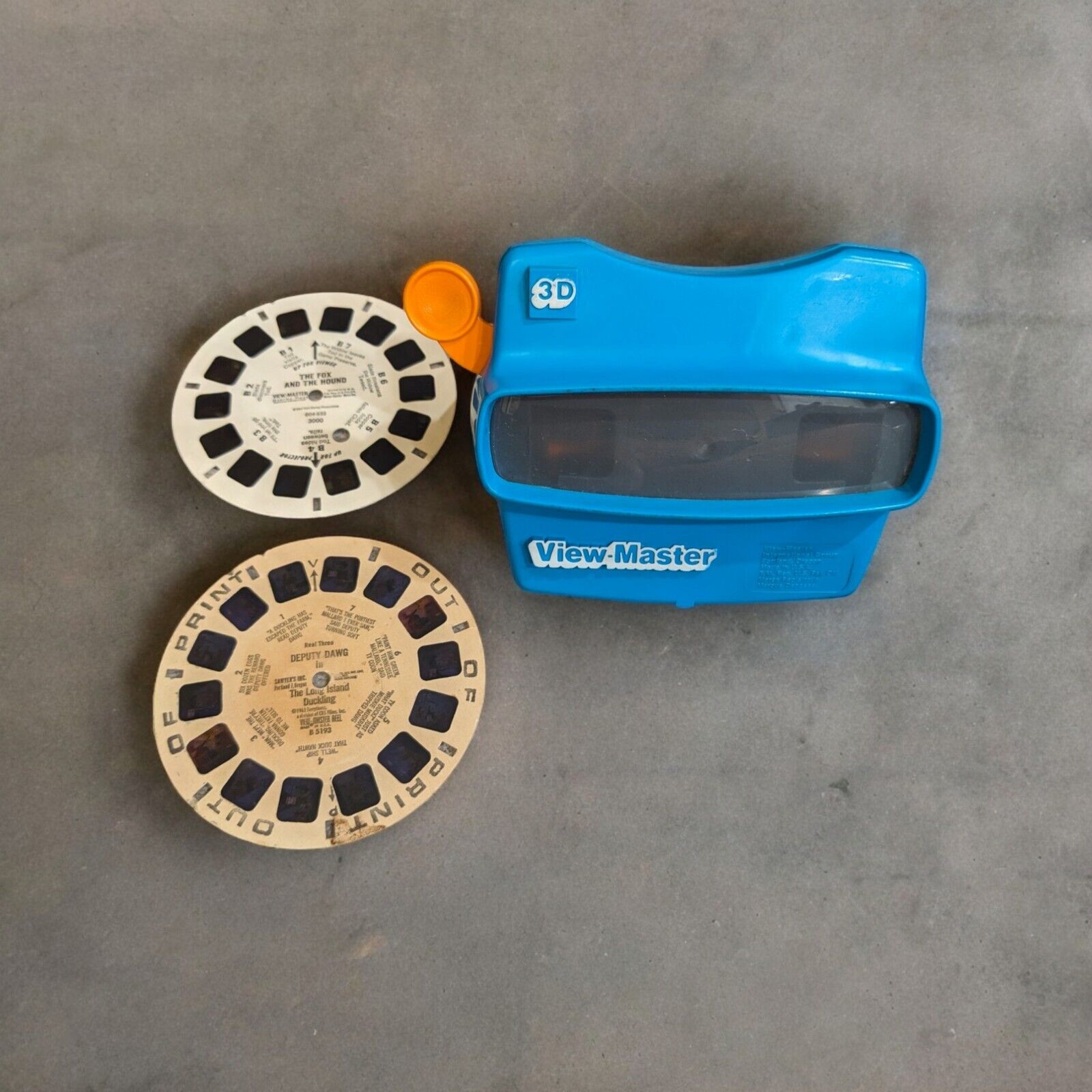 Vintage BLUE 3D View-Master Viewer Flat Orange Handle Made In The USA W/ 2 Reels