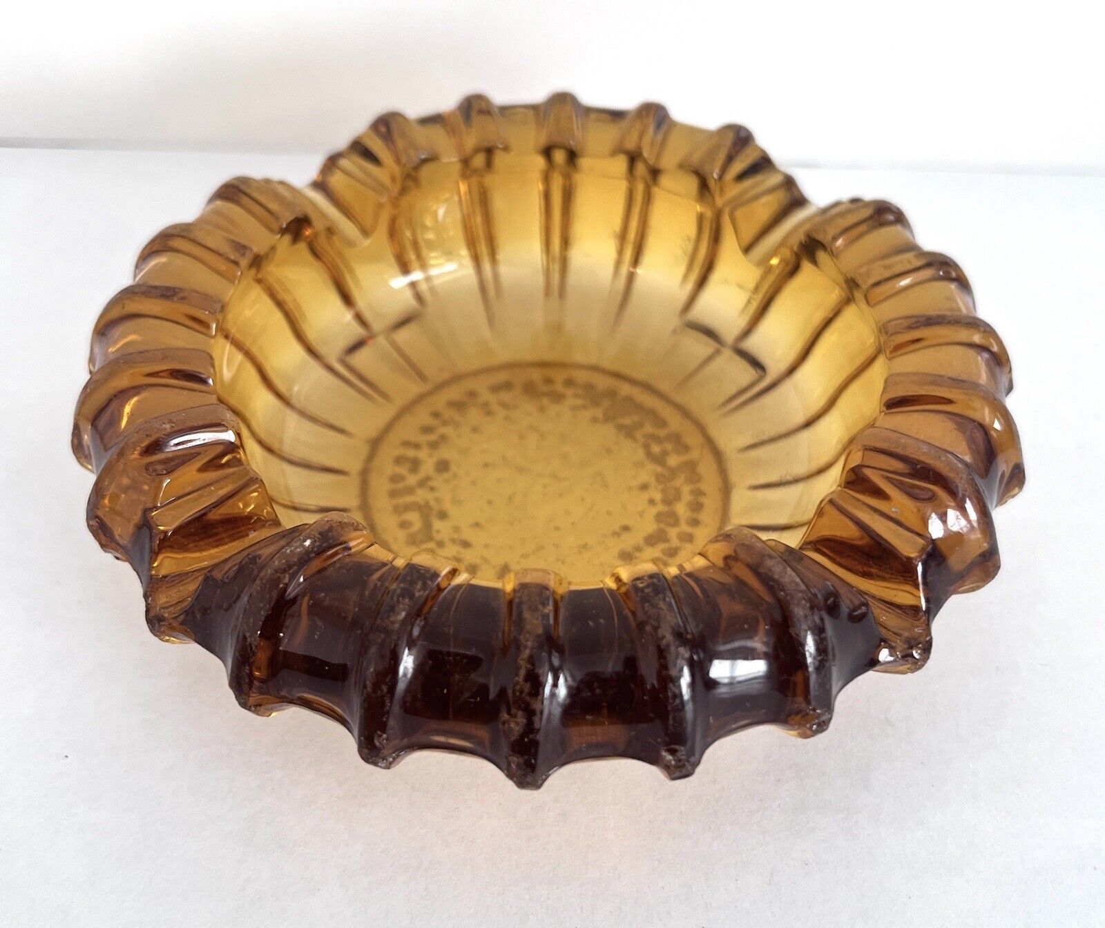 Sunburst Vintage Retro Ashtray  Heavy Amber Glass 5
