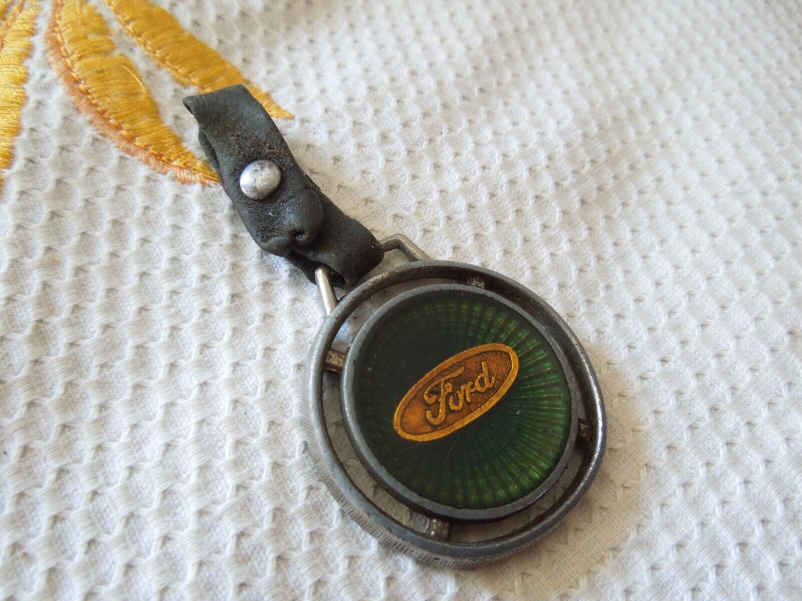 Vintage FORD 1960\'S ORIGINAL CROWN STAMPED LEATHER KEY FOB KEY CHAIN RARE FIND