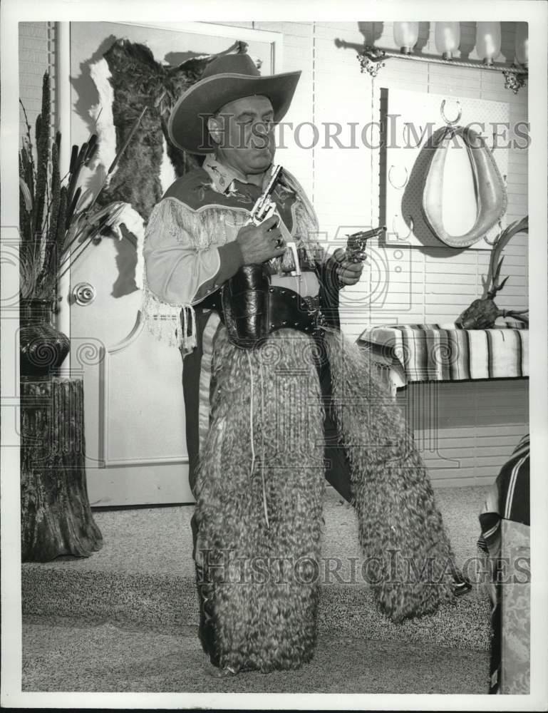 1963 Press Photo Actor Joe Besser stars on \
