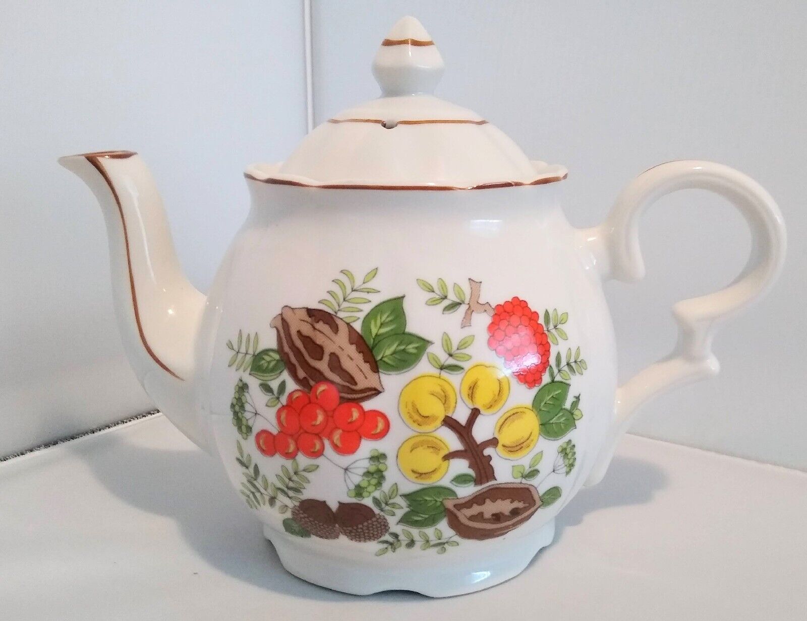 Vintage 1970\'s China Teapot made in Japan Retro Nuts and Berry Pattern 