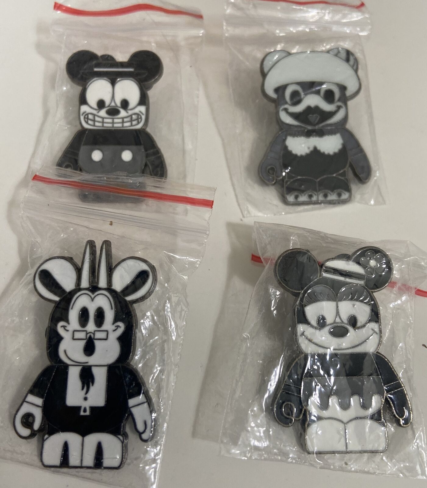 Disney VINYLMATION CLASSIC Only Pins lot of 4