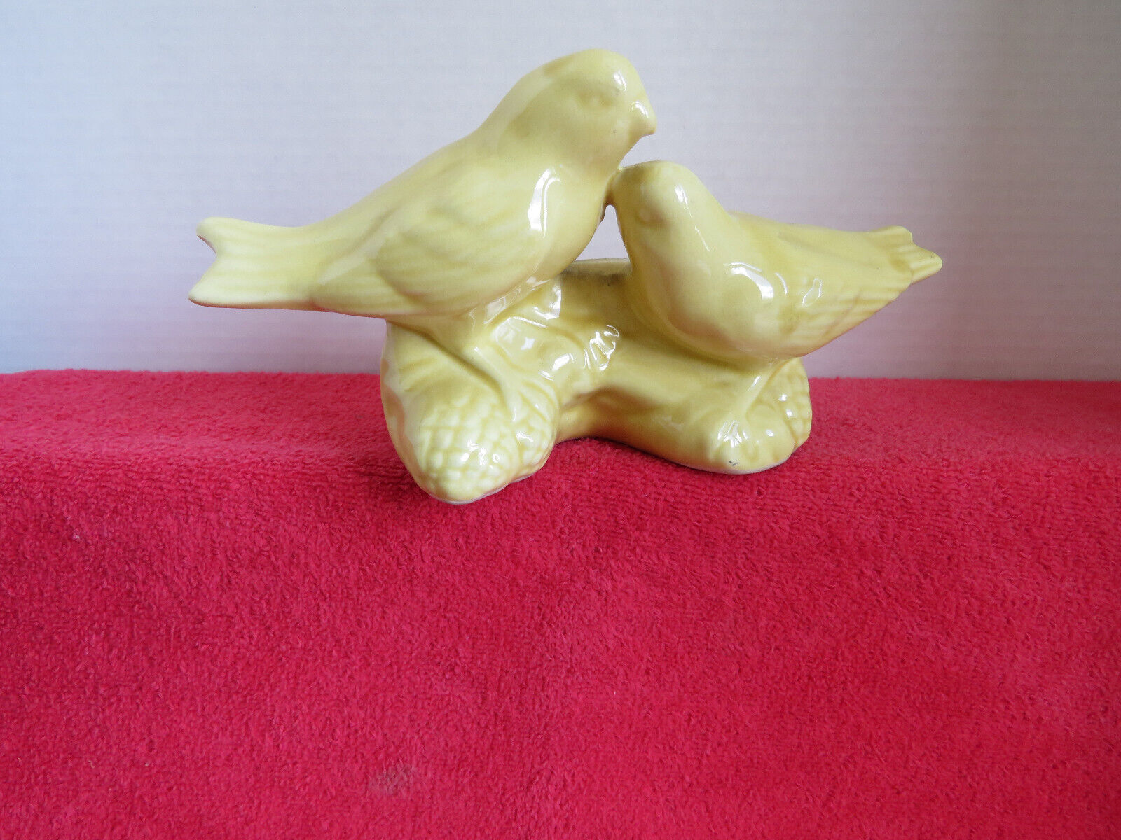 Vintage Yellow Love Birds On Ceramic Planter Nest 8-1/2\