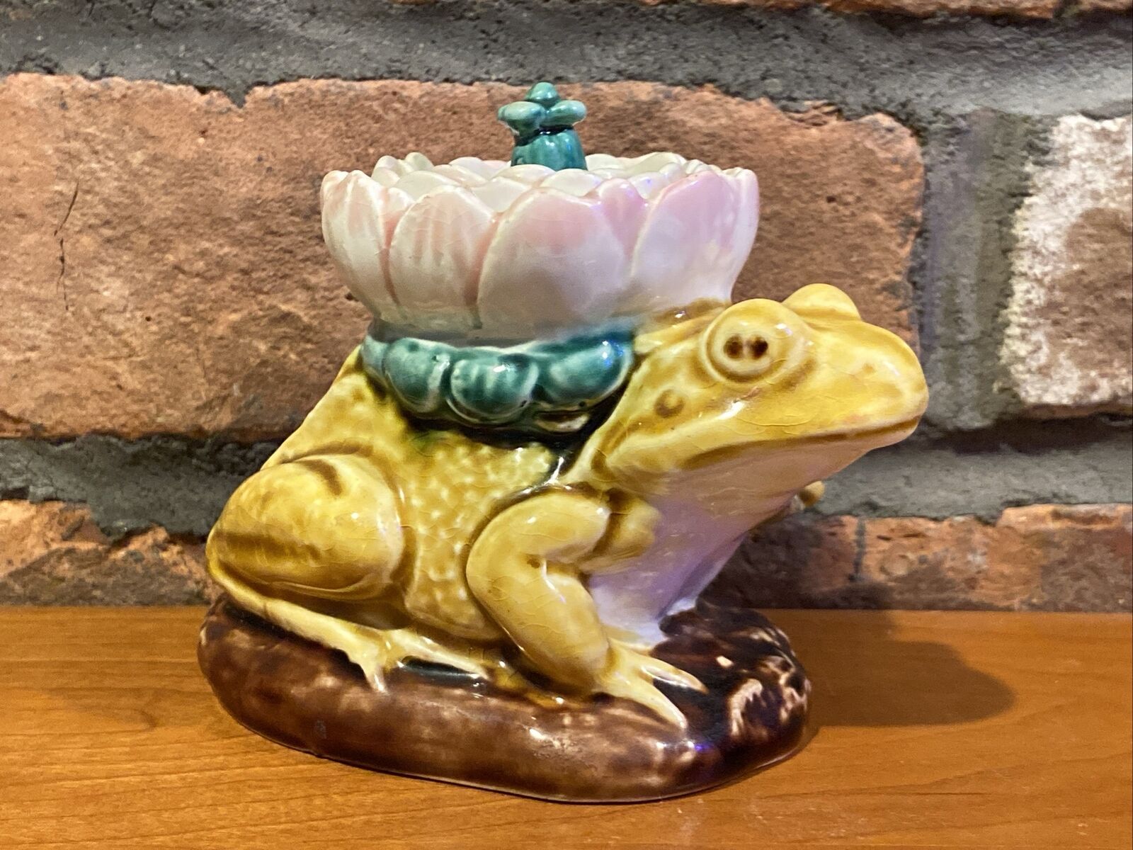 Rare Antique 19th C. English Majolica Pottery Yellow Frog Inkwell - Must See