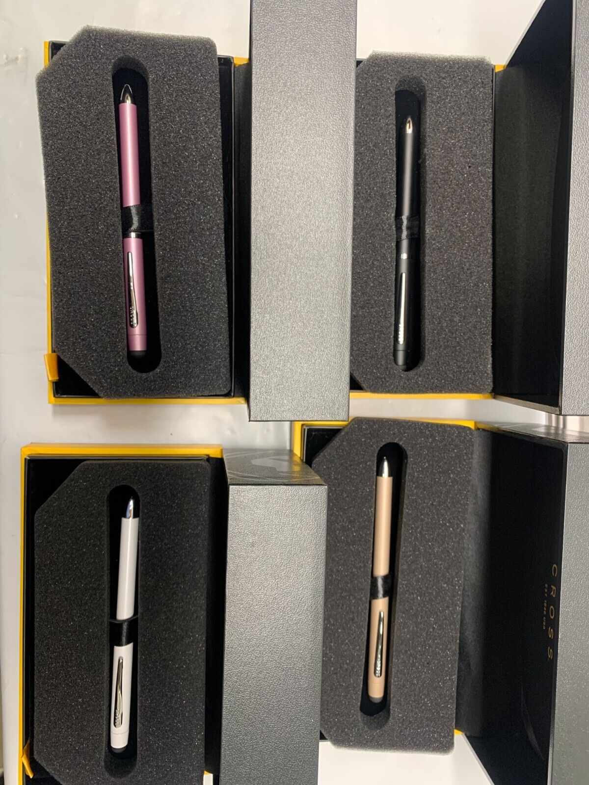 CROSS TECH 3  Pen -DIFF COLORS-Includes diff Refills *New in Box*