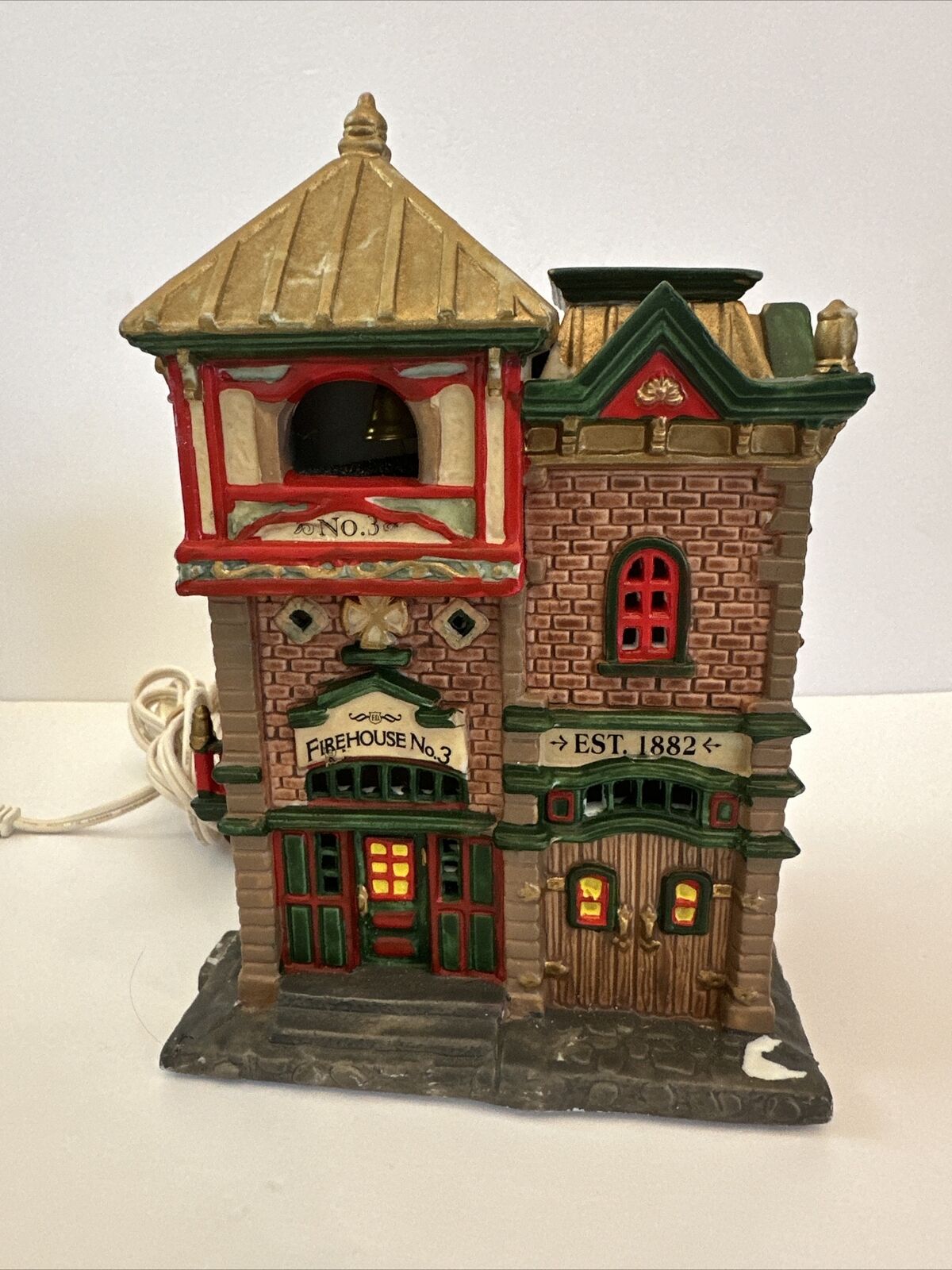 Lemax Firehouse No3 Yr 2005 Christmas Village House Retired GC 7.5\