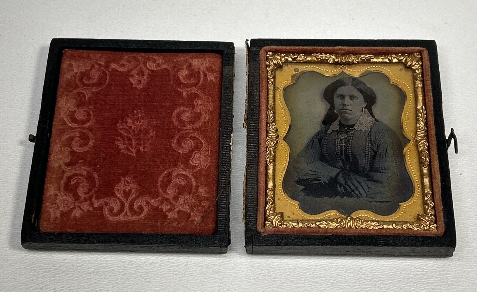 Antique Daguerreotype Photo Of An Unhappy Looking Woman With Original Case