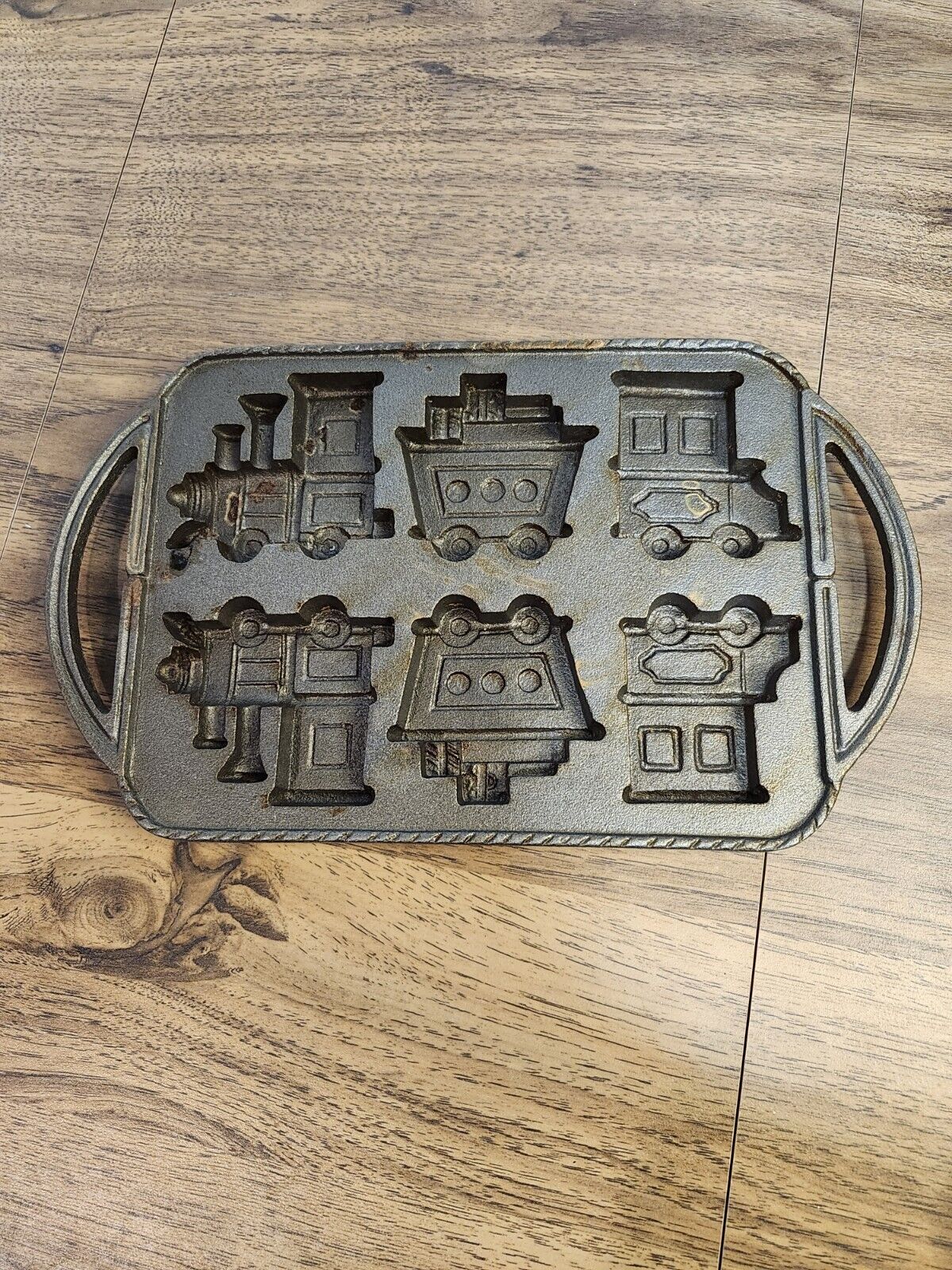Antique Vintage Victorian Cast Iron Heavy Train Set Candy Chocolate Toy Mold