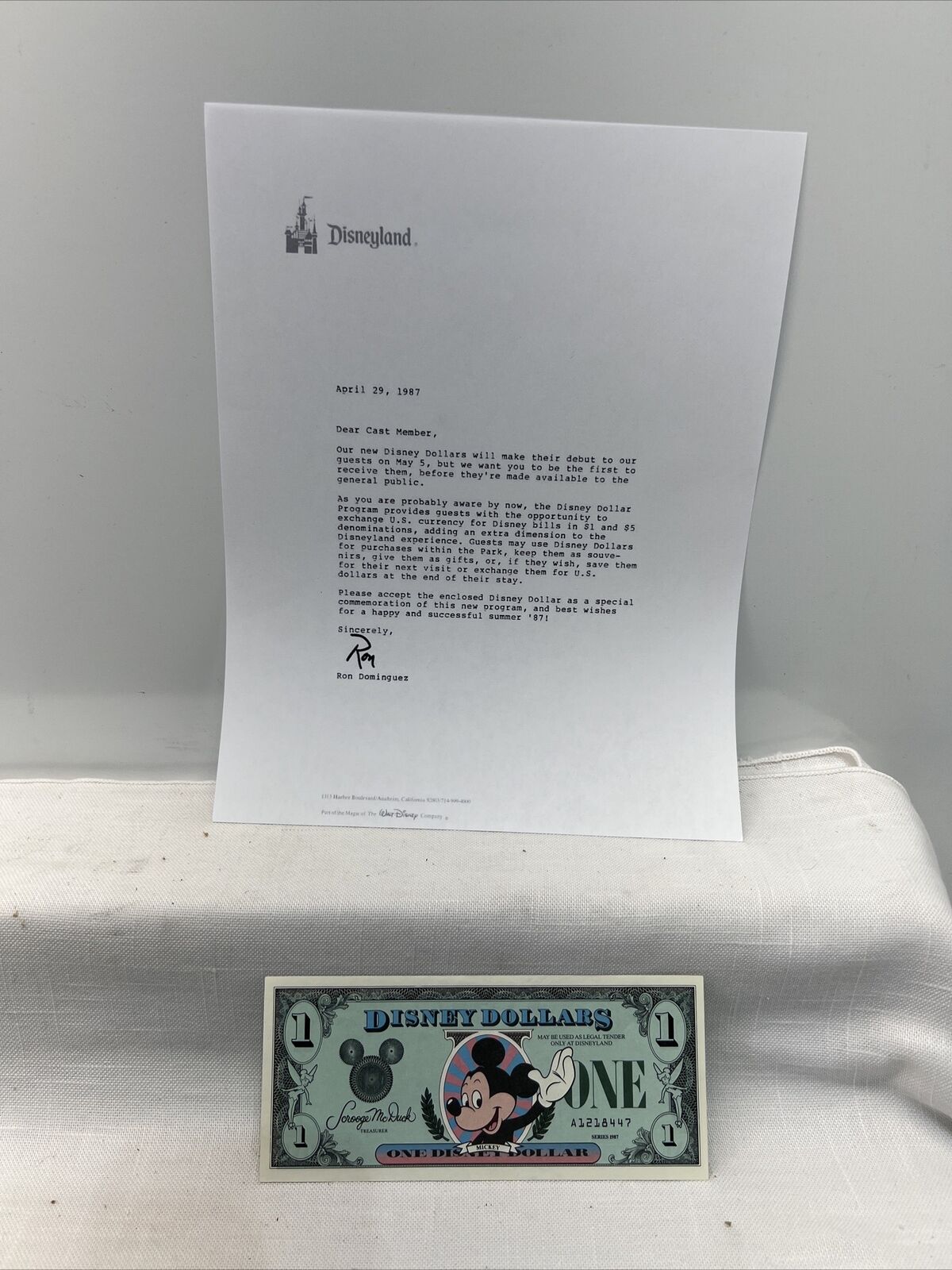 1987 FIRST EDITION $1 DISNEY DOLLAR MICKEY A SERIES WITH EMPLOYEE RELEASE LETTER