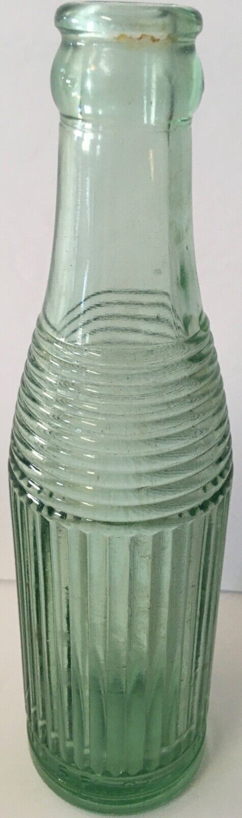 Canton, Illinois Vintage Ribbed Miller Beverage, Co. 1947 Deco Soda Bottle 6 oz.