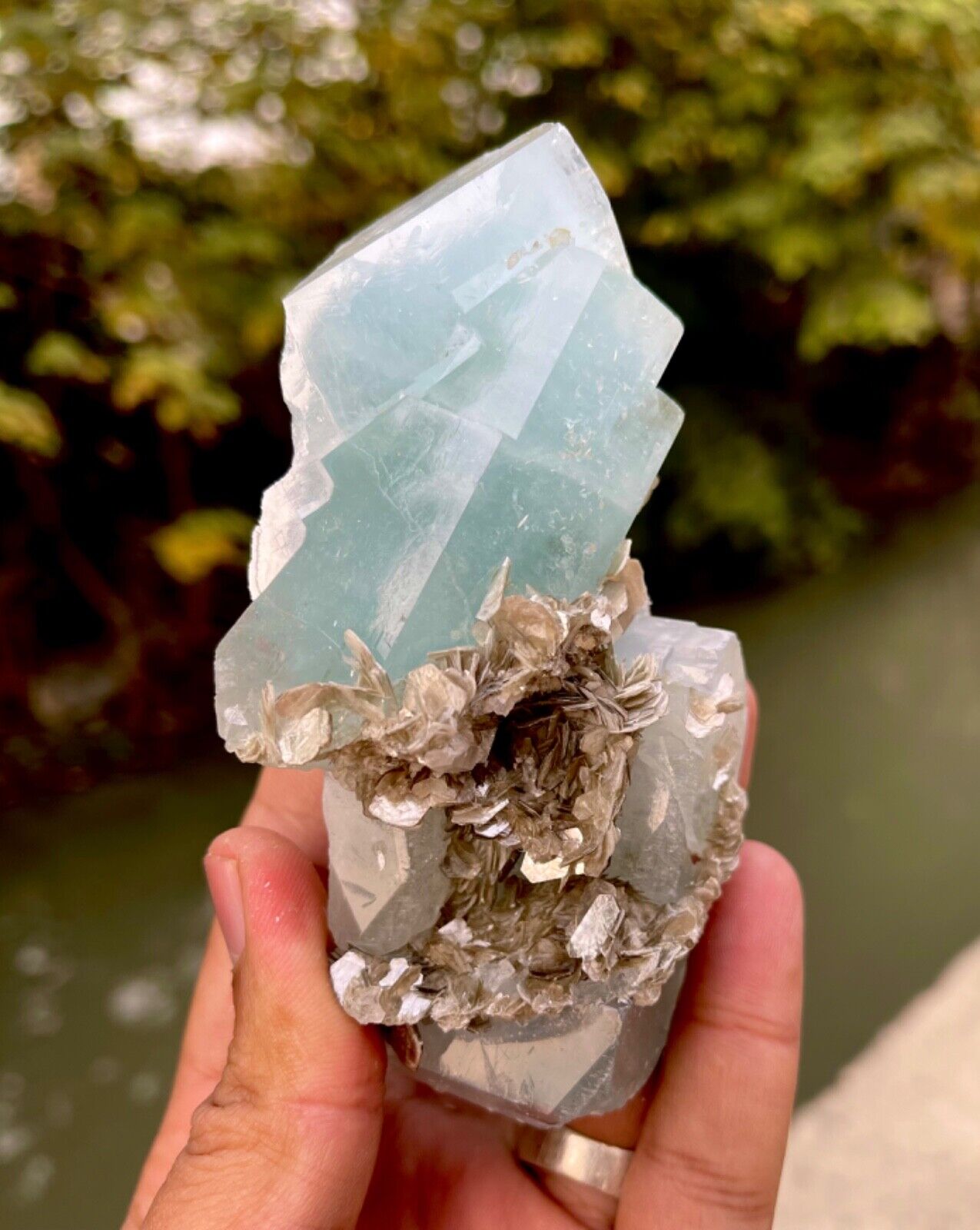 Natural Large Aquamarine Crystal With Muscovite Combine Specimens @ 290 Gram
