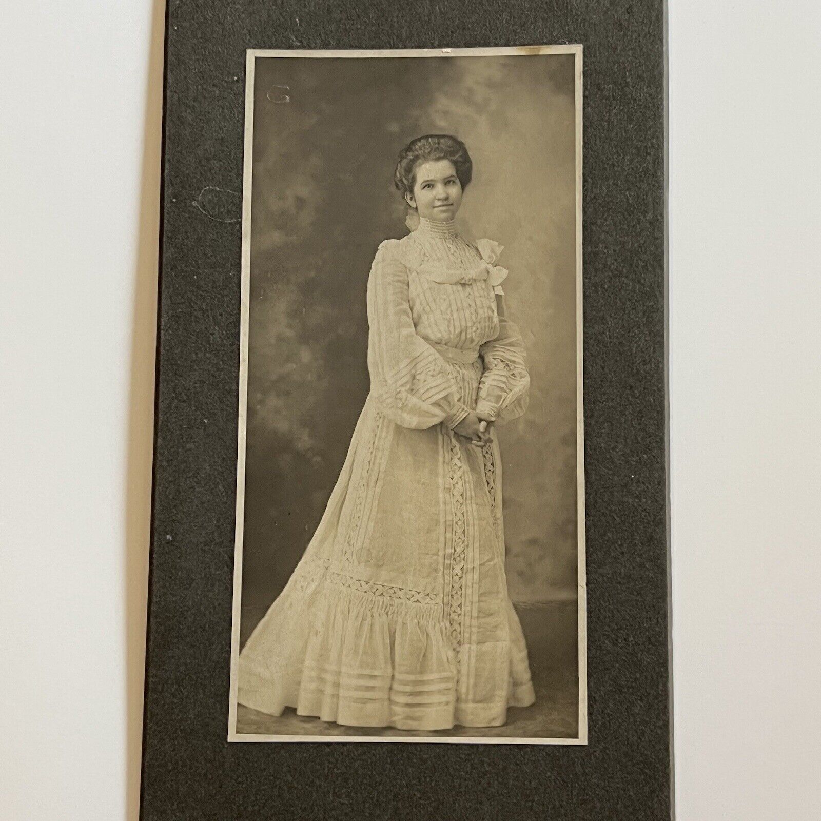 Antique Cabinet Card Photograph Very Beautiful Woman Long Dress St Johnsville NY