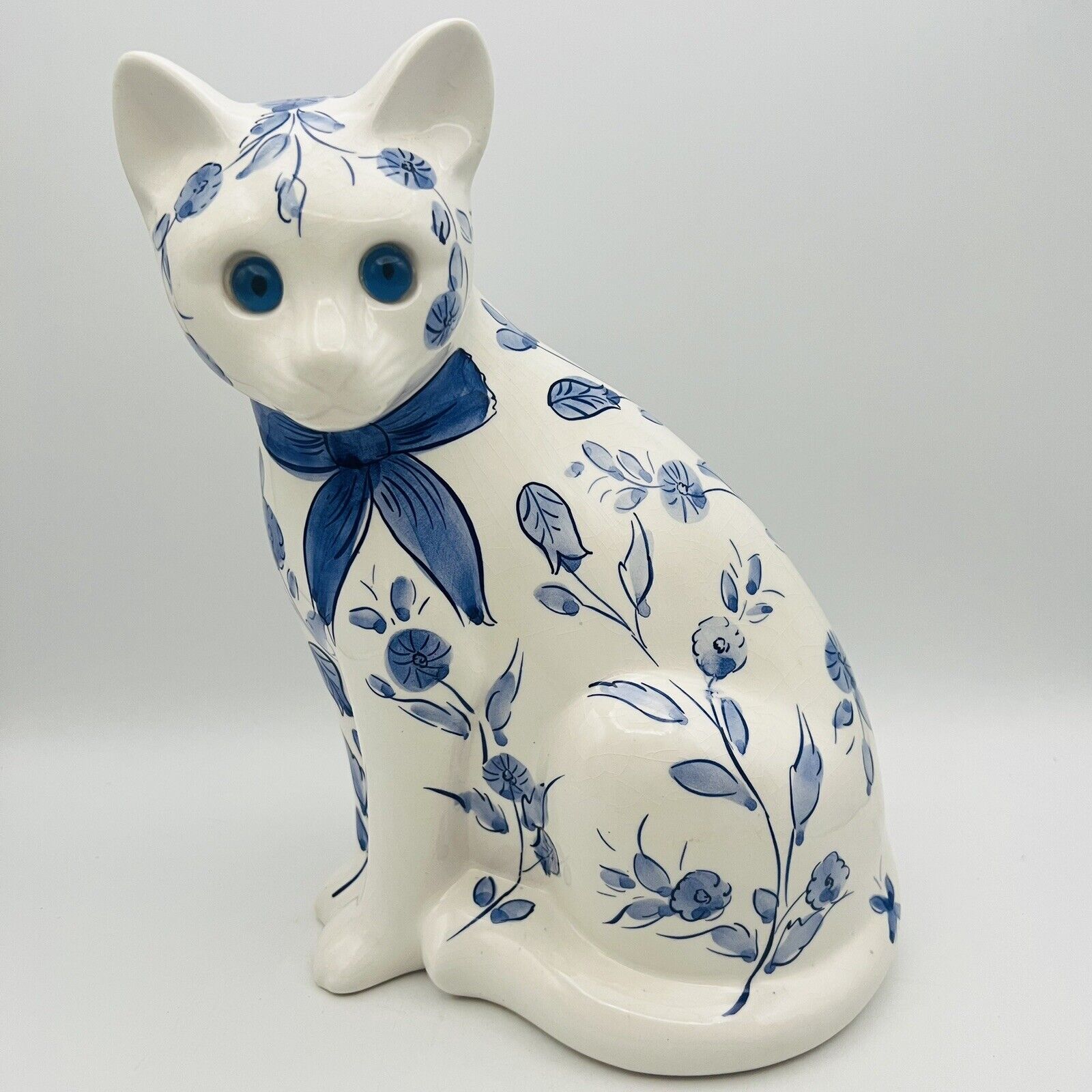 Vtg Ceramic ELPA Alcobaca Cat Blue Floral w Glass Eyes Sitting Made In Portugal