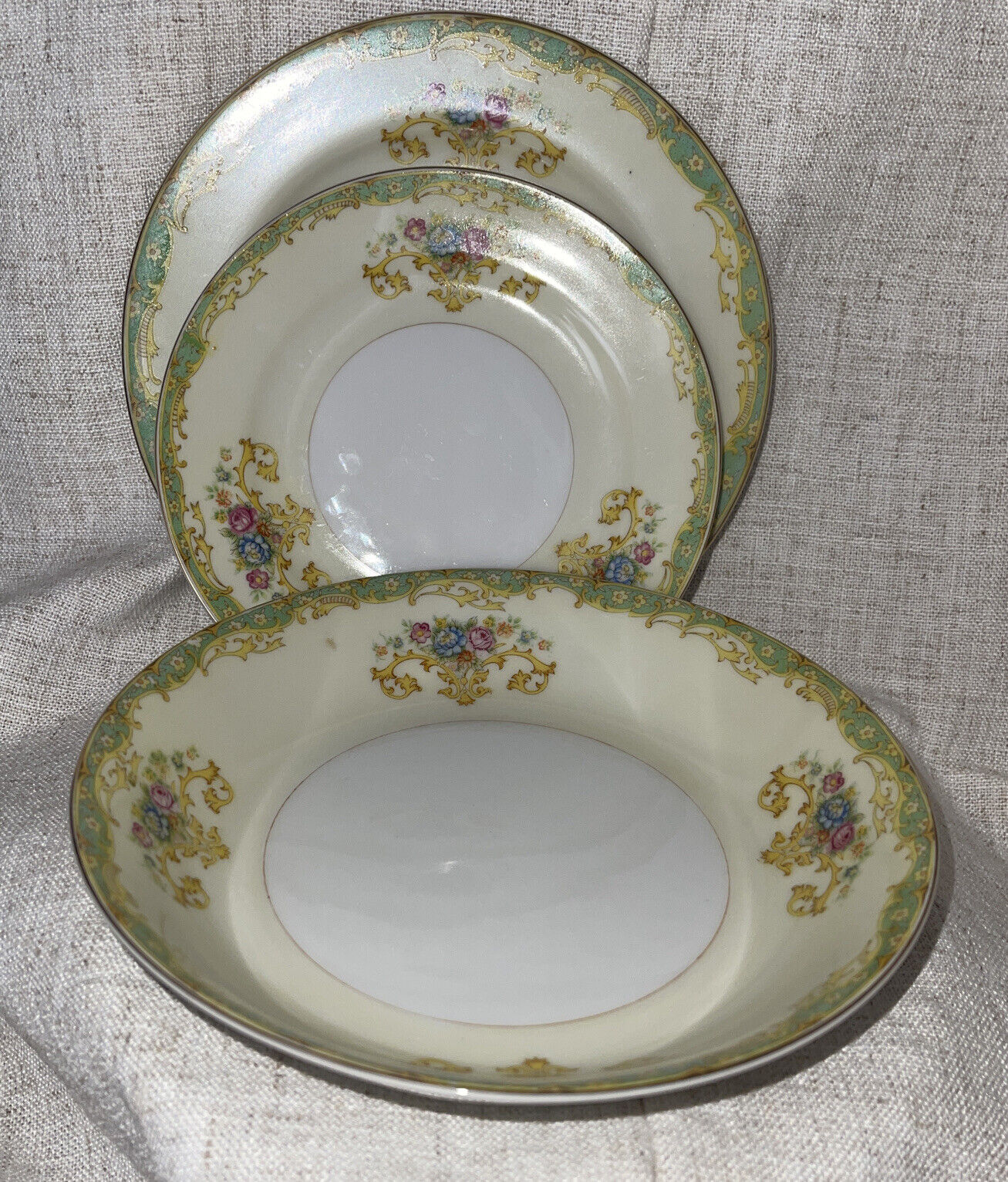 Vintage Gold China Dinner Set Of 18Green Gold Yellow Rim Flowers￼ Made In Japan