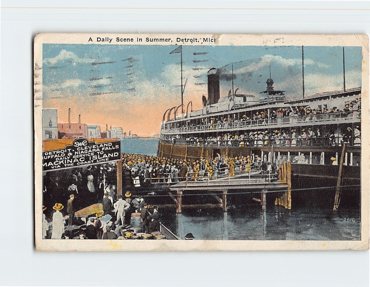Postcard Excursion Steamers A Dally Scene in Summer Detroit Michigan USA
