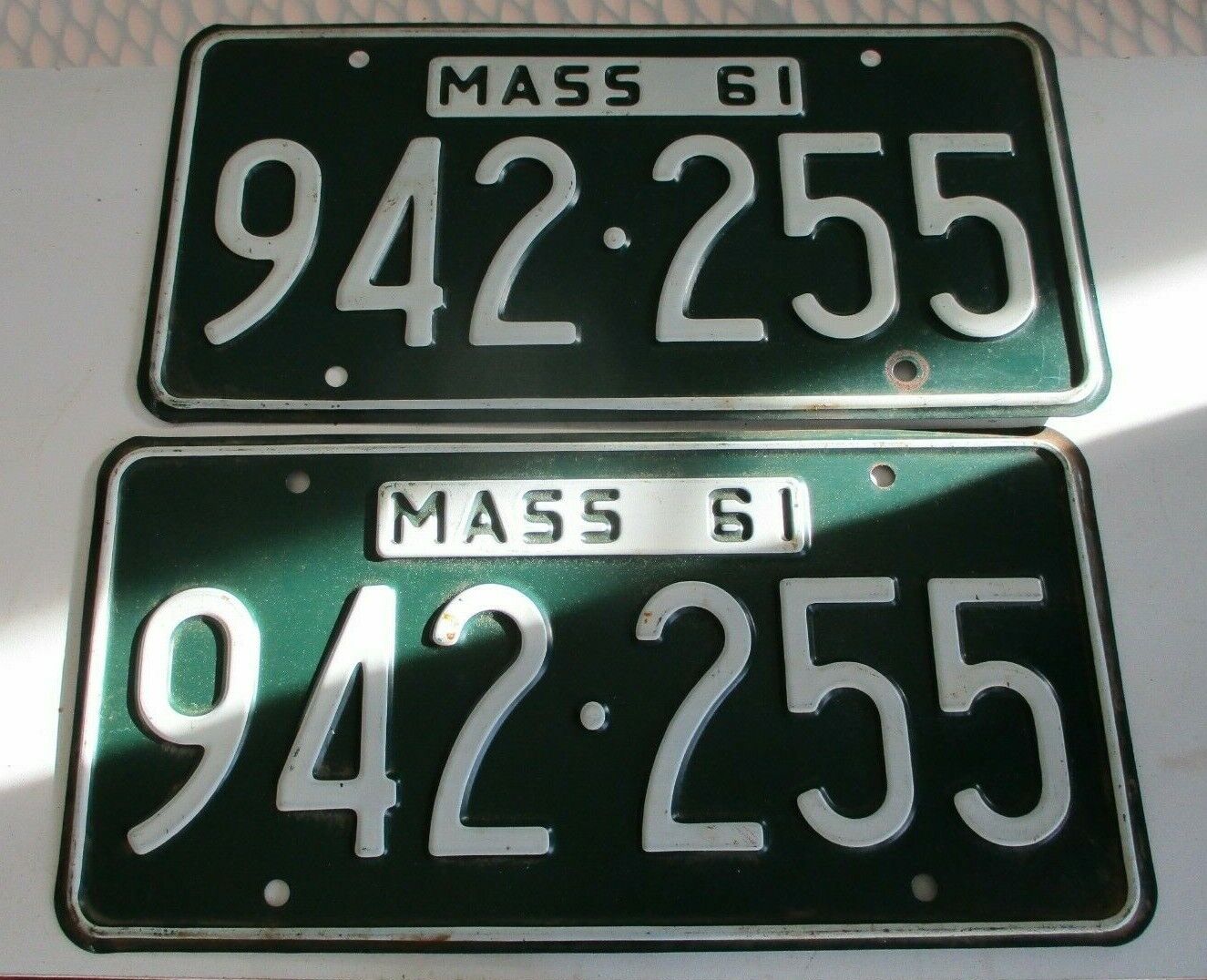 1961 Massachusetts  License Plate Tag 942255 pair