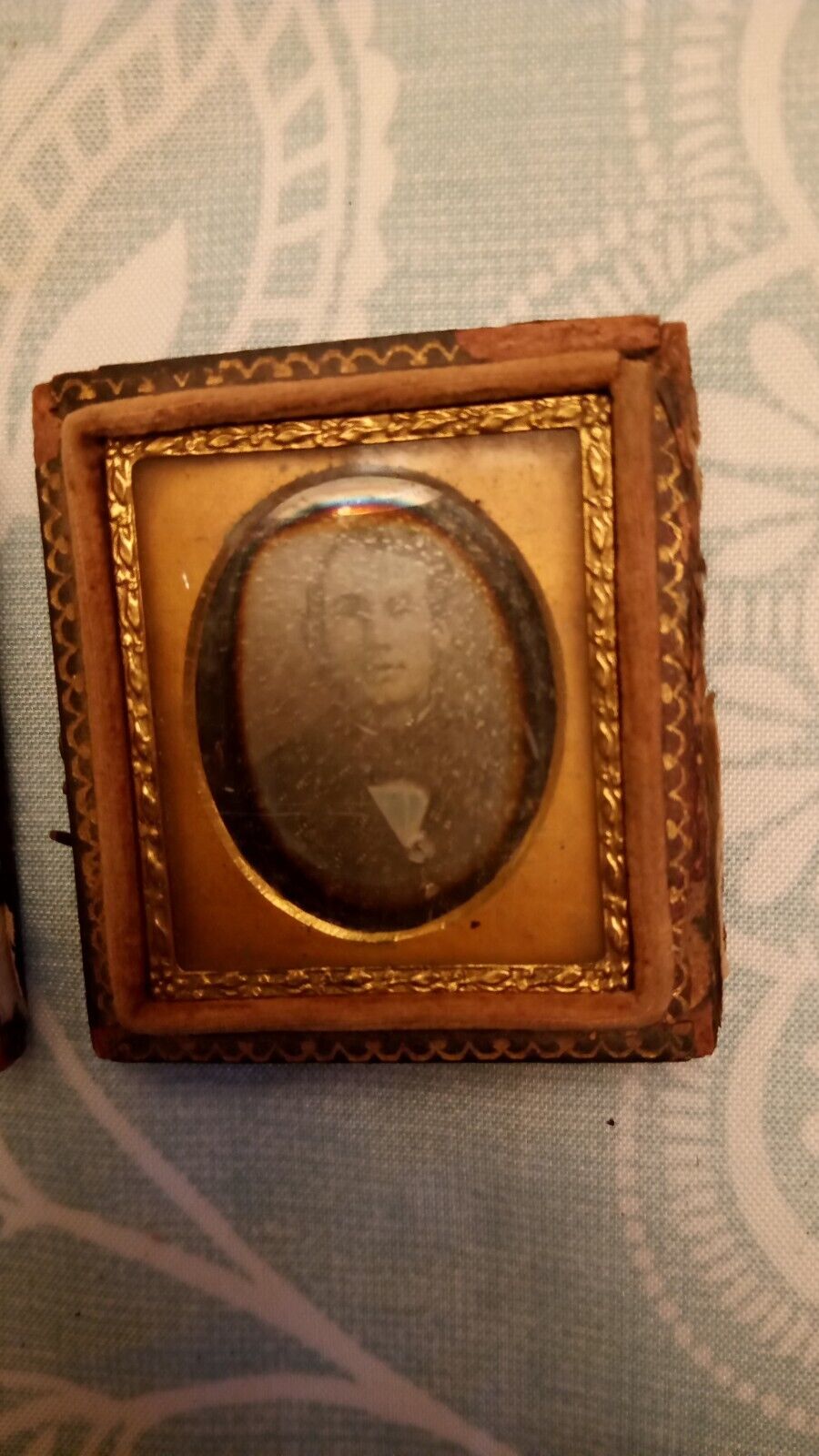 Antique Daguerreotype Photo Handsome Young Man USED