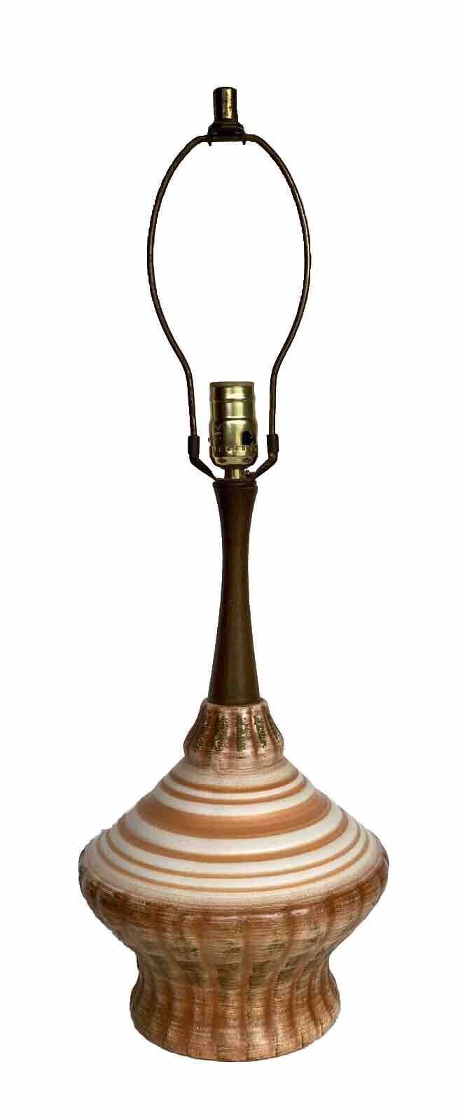 Vintage Mid-Century Modern Table Lamp, Danish Modern Ceramic & Teak Wood 18