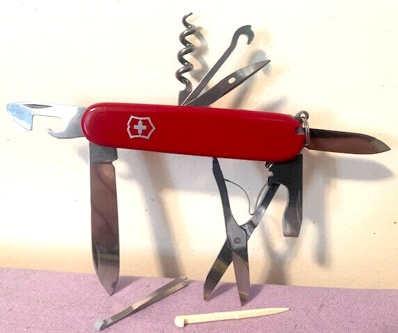 Victorinox Swiss Army Climber Multi-Tools 91MM Pocket Knife -- Great Condition